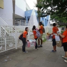 Entrega de doações na Kinder