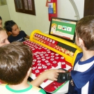 1º ano participa de atividade com a Mesa Interativa