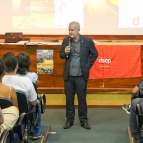 Palestra sobre gestão reuniu pais e colaboradores