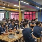 Aula diferenciada na Sala Maker