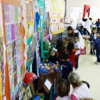 Turmas do Turno Integral realizam “Feira das Nações”