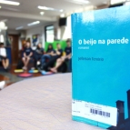 Turmas 221 e 222 participam de encontro com autor