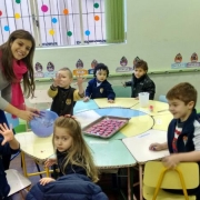 Creche e 1º ano fazem Pink Butter Cookies