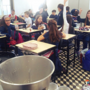 Receita de milkshake contribui para ensino do Inglês