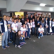 Escolinha de Vôlei assiste final de torneio estadual