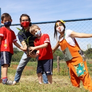 Educação Infantil participa de plantio de mudas