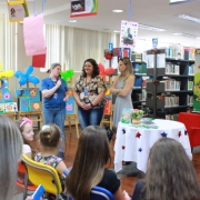 Turmas do 1º Ano EF lançam livro de histórias