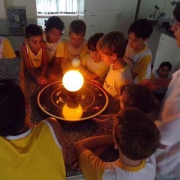 Aula no Laboratório de Ciências