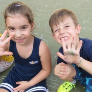 A lição agora é lavar bem as mãos com água e sabão