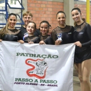 Estudantes são destaque em evento de patinação