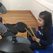 Bateria nas aulas de música