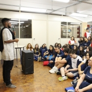 Poesia é tema de palestra para estudantes antonianos