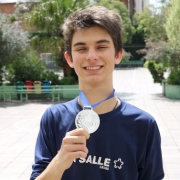 Aluno é medalhista em Olimpíadas de Química