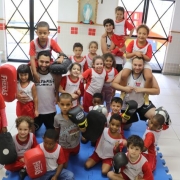 Luvas, chutes e disciplina: Muay Thai na La Salle RJ