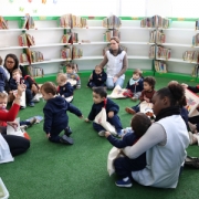 Creche 1 realiza primeira visita a Biblioteca