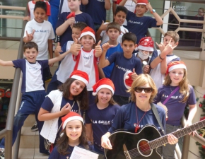 3º ano canta e encanta o natal de Carazinho