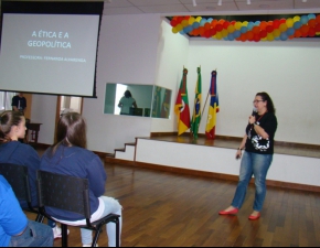 Aula Interdisciplinar para 8ª série