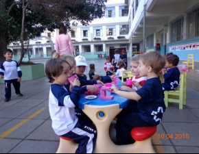 As turmas da Creche e o Faz de Conta