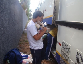 Entrega dos donativos no Orfanato.