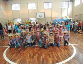 Festa Junina 2015 - 2º ano B - dança