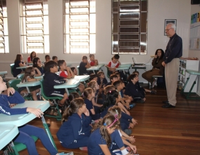 Ir. Waldo trabalha o sentido da Páscoa