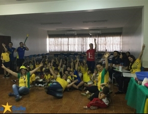 Torcida La Salle Vibra com o Brasil