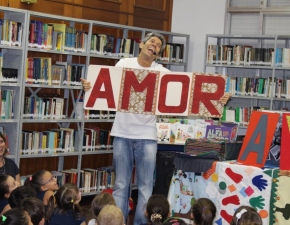 Contação de história com Jonas Ribeiro