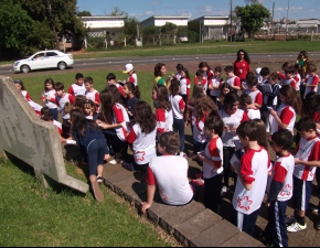 4º ano nos pontos turísticos de POA - 1