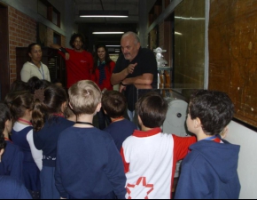 Turma P43 visita o Museu de Paleontologia da UFRGS