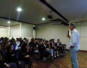 Paulão do Vôlei falou com estudantes da 1ª série do EM