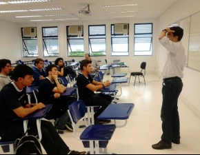 Visita à Escola de Engenharia e ao Instituto de Computação da UFF