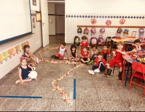 Momento lúdico da Creche III B