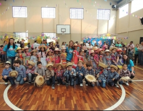 Festa Junina 2015 - 2º ano A - dança