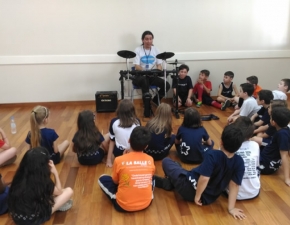 Bateria nas aulas de música 1